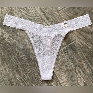 New So Stretch Lace V Thong Panties Size XL Lavender.